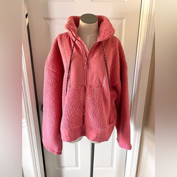 NWT Under Armour Cozy Sporty Legacy Sherpa Full Zip Deco Rose Jacket Size XL - Picture 4 of 9